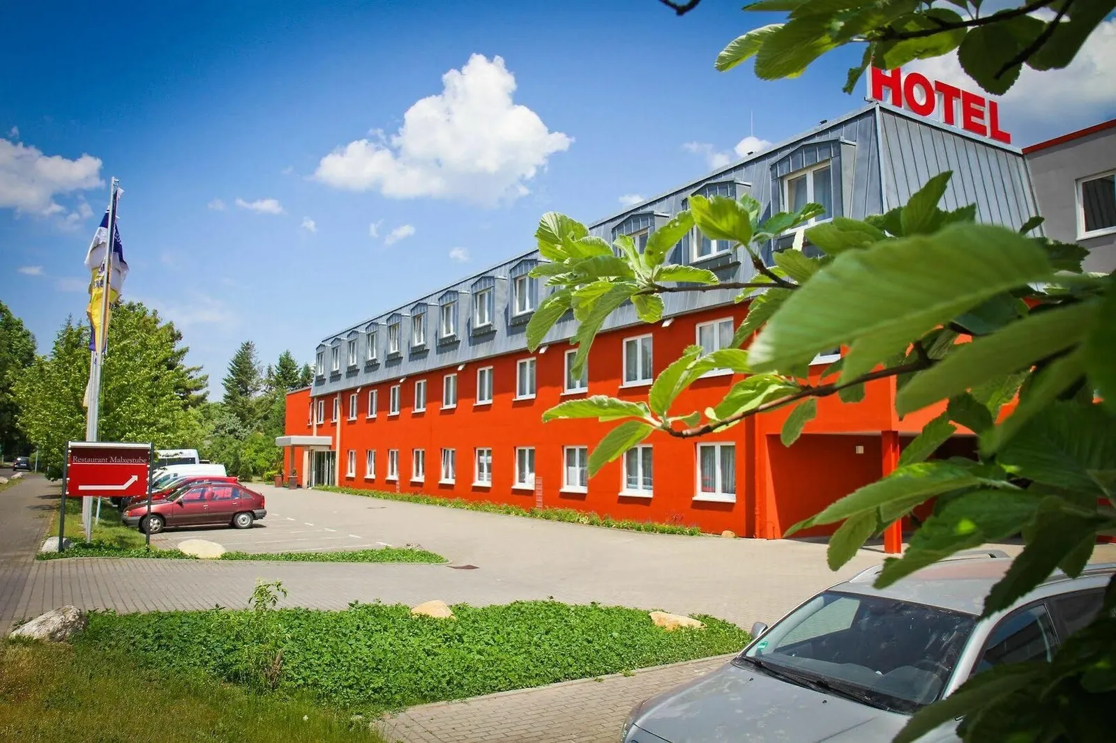 Fassade des Hotel Rosenstadt in Forst (Lausitz)